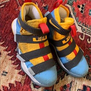 Nike Lebron Soldier FlyEase good condition sz 12